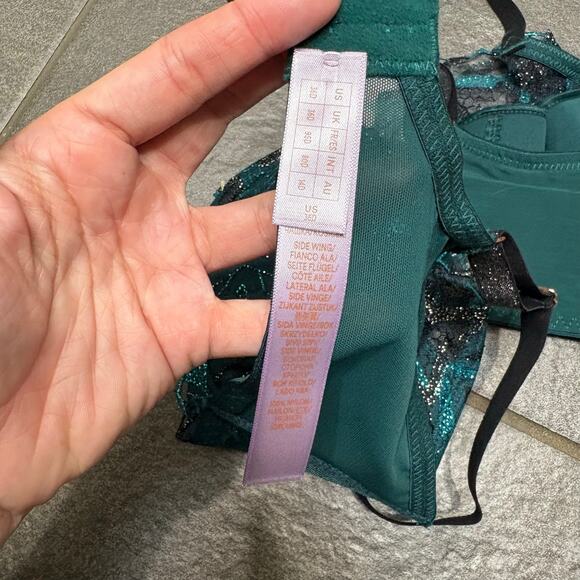 Savage X Fenty Shining Star Embroidered Half Cup Plunge Bra Wildflower Blue 36D - Picture 8 of 10